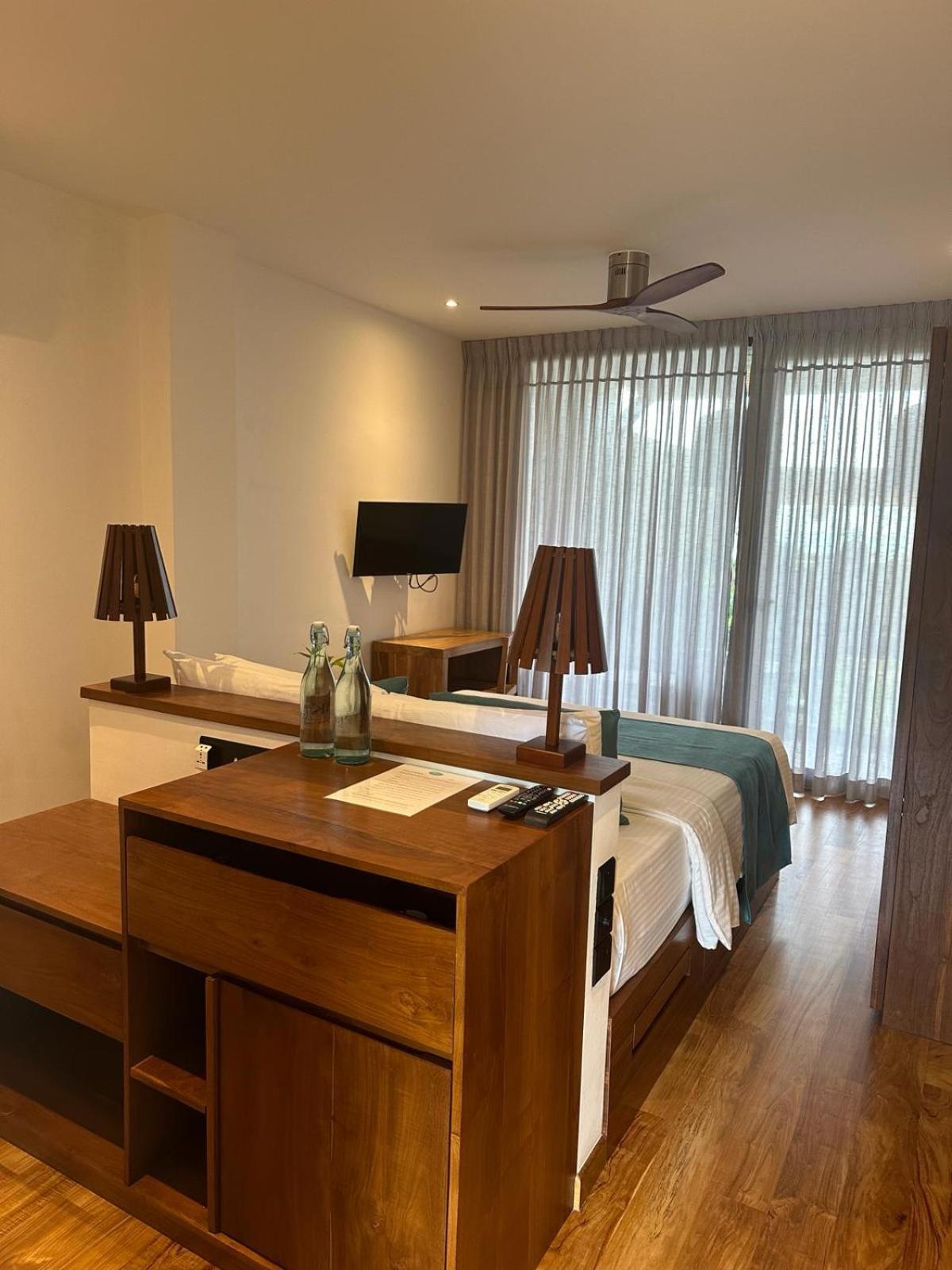 Bk Beach Boutique Hotel - ฮิกคาดูวา ภายนอก รูปภาพ